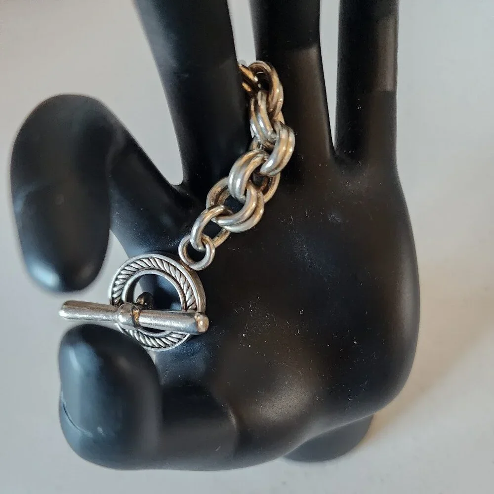 Saint Silver Cross Bracelet "EUC" - Picture 3 of 16